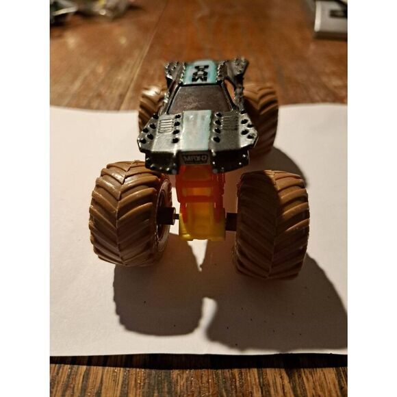 Max-D Monster Jam Toy Truck 2024 + Handmade Shatterproof Ornament - Picture 3 of 8